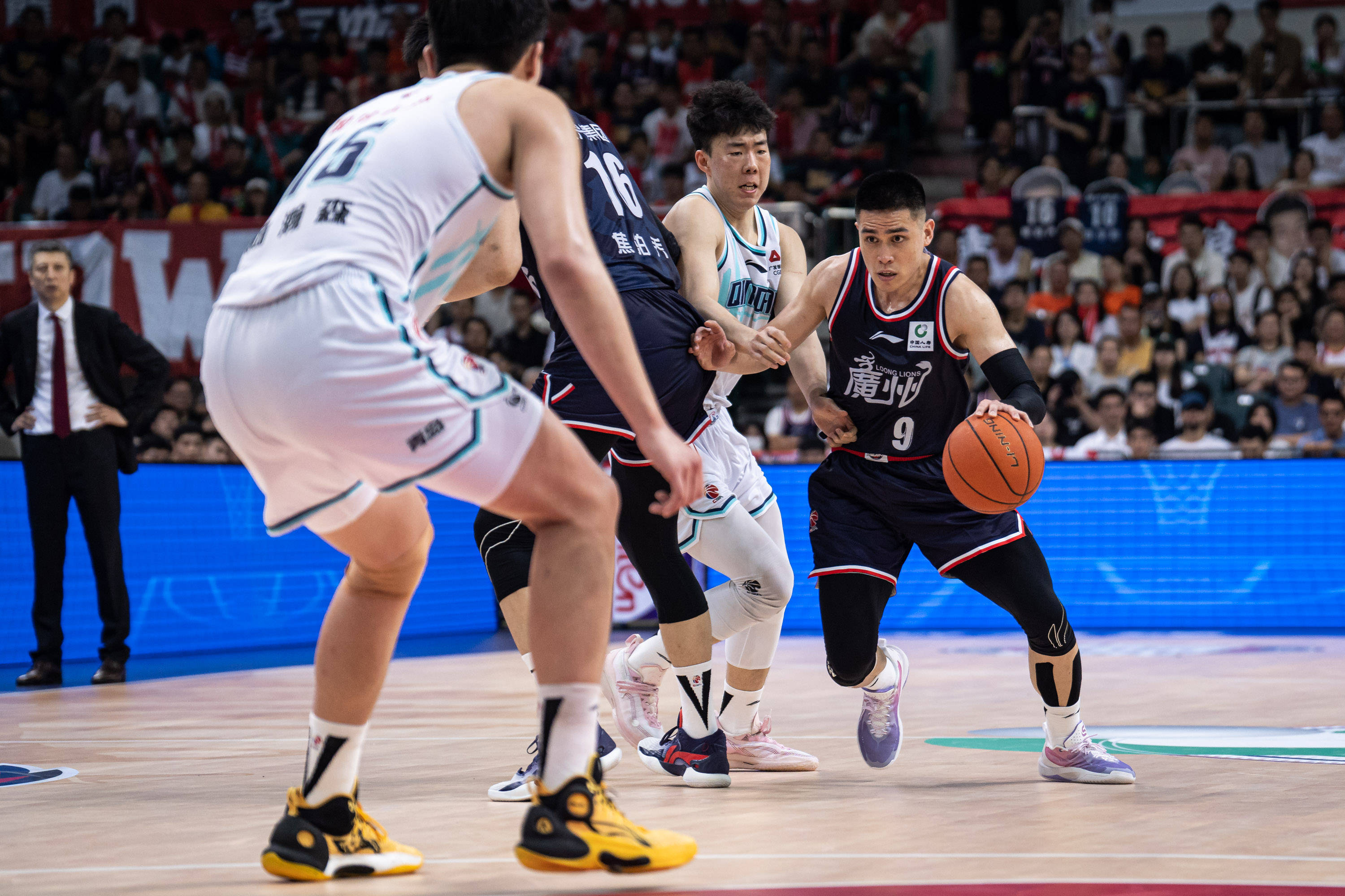 与穆菲尔德 与穆菲尔德