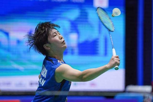 与年龄不相 与年龄不相